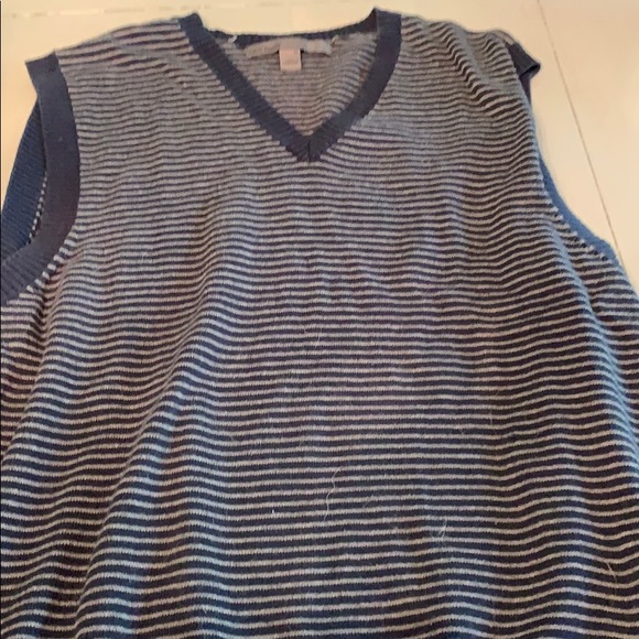 Vest - Picture 2 of 3